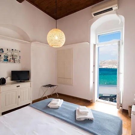 Mykonos Old Harbor Front With Balcony בית נופש