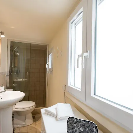 Holiday home Mykonos Old Harbor Front With Balcony *