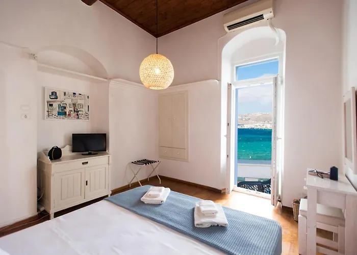 Mykonos Old Harbor Front With Balcony Tatil Evi